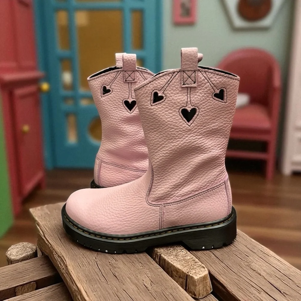 Dr. Martens Pink Leather Blex Heart Boot. Leather Boots with Heart Accents NWOB